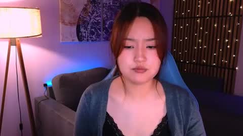 Hinata online show from June 14, 2:17 pm
