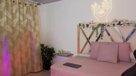 HINNA online show from March 20, 4:17 am