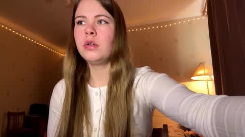 I am Amy ntmu Lets hit 10 Thumbs Up together online show from March 2, 10:11 am