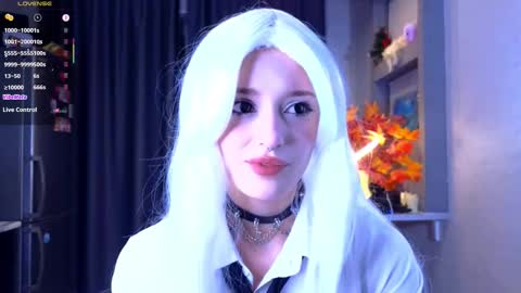 Ella online show from November 29, 7:51 pm