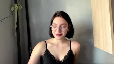 Sofia online show from April 4, 5:28 am