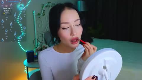 Snapshot of holly_berryy_ chatting on September 26, 1:36 am holly_berryy_ online show from September 26, 1:36 am