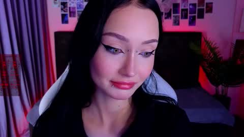 Snapshot of holly_berryy_ chatting on September 13, 1:57 am holly_berryy_ online show from September 13, 1:57 am