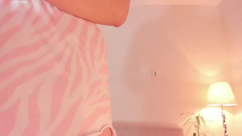 holly    online show from February 28, 6:24 am