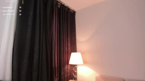 holly    online show from March 23, 6:52 am