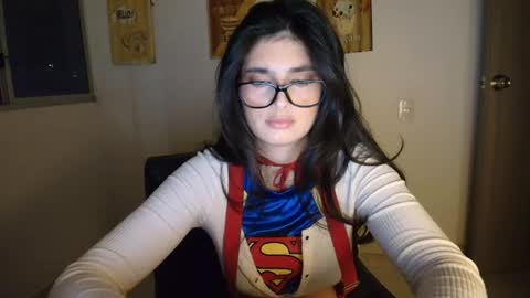 hollyshit_ online show from May 31, 1:22 am