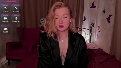 Emma online show from October 25, 1:24 am