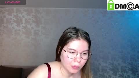 Snapshot of holy_michela chatting on January 16, 2:51 am Welcome guys  Pleasure to see you all here  My name is MichaelaTip menu is active Private is open  online show from January 16, 2:51 am