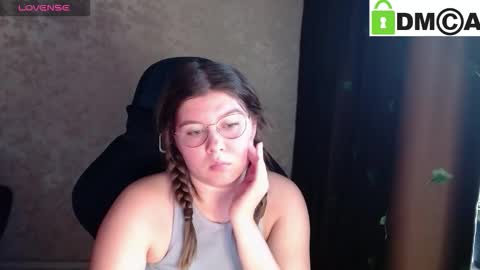 Snapshot of holy_michela chatting on September 25, 5:39 am Welcome guys  Pleasure to see you all here  My name is MichaelaTip menu is active Private is open  online show from September 25, 5:39 am