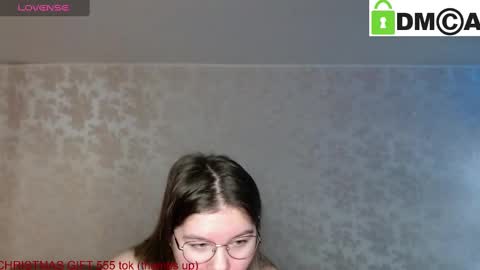 Snapshot of holy_michela chatting on December 21, 2:52 am Welcome guys  Pleasure to see you all here  My name is MichaelaTip menu is active Private is open  online show from December 21, 2:52 am