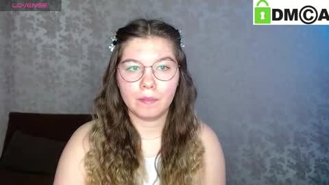Snapshot of holy_michela chatting on January 29, 6:33 am Welcome guys  Pleasure to see you all here  My name is MichaelaTip menu is active Private is open  online show from January 29, 6:33 am