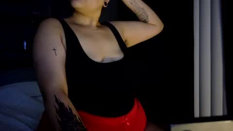 Snapshot of honeeyyy_pot chatting on October 3, 7:02 am Honey online show from October 3, 7:02 am