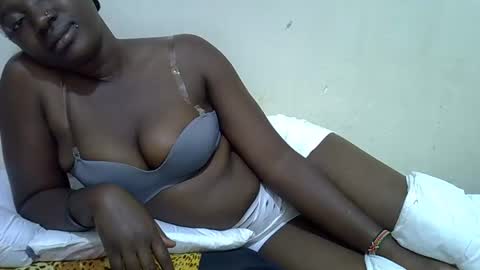 flozzy online show from April 15, 6:19 pm