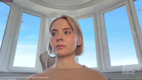 Snapshot of honey_sunshine chatting on October 1, 10:09 am Jenyanew vid how I squirt in forest in bio online show from October 1, 10:09 am