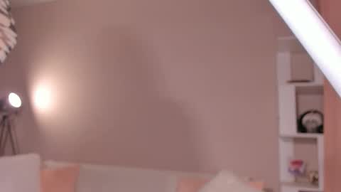 honeyautumn online show from October 4, 11:53 pm