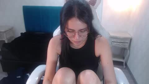 Emily online show from January 6, 5:38 pm