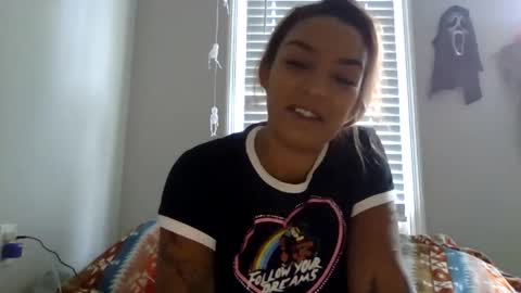 Snapshot of honeycutt1993 chatting on October 30, 6:20 pm honeycutt1993 online show from October 30, 6:20 pm