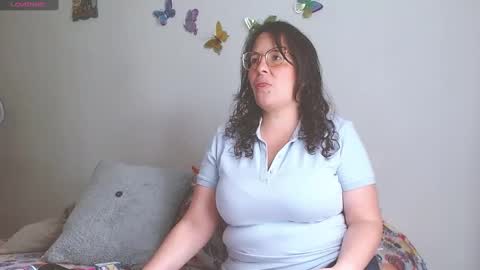 Snapshot of honeyhotpaty chatting on January 5, 6:45 pm sofia online show from January 5, 6:45 pm