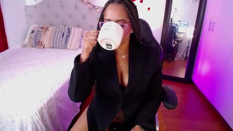 hope11x online show from April 14, 8:09 pm