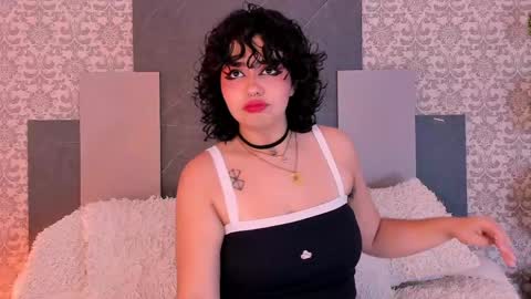 Layla Noir online show from May 19, 11:39 am