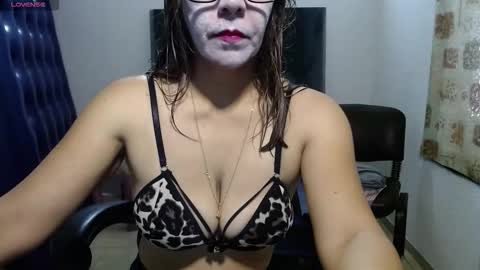 horny and daring online show from February 3, 11:59 am