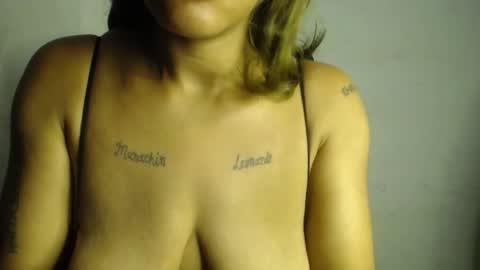 horny_ebonygirl_ online show from March 24, 5:13 am