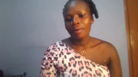 Snapshot of horny_hearts chatting on October 20, 11:46 am phanice online show from October 20, 11:46 am