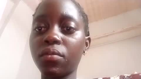 Snapshot of hornybella4 chatting on October 27, 7:37 am Bella online show from October 27, 7:37 am