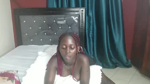 Snapshot of hornybella4 chatting on February 23, 2:45 am Bella online show from February 23, 2:45 am