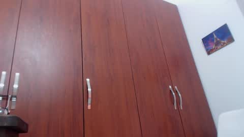 Snapshot of hornywife_ chatting on September 18, 7:23 pm Agatha online show from September 18, 7:23 pm