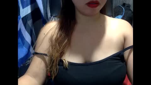 hot_april214 online show from November 6, 7:03 am