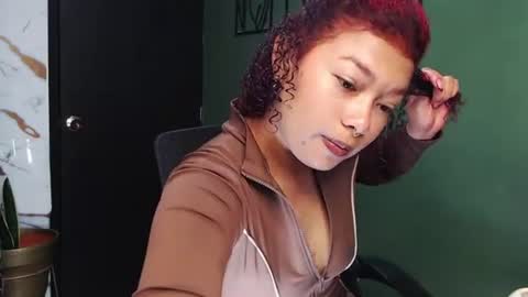 hot chocolate 4u online show from July 11, 4:34 am