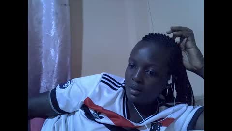 RAYLAH online show from January 17, 6:04 pm