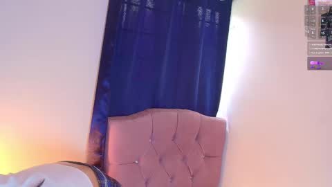 Snapshot of hotalana_ chatting on October 15, 5:26 pm Alana online show from October 15, 5:26 pm