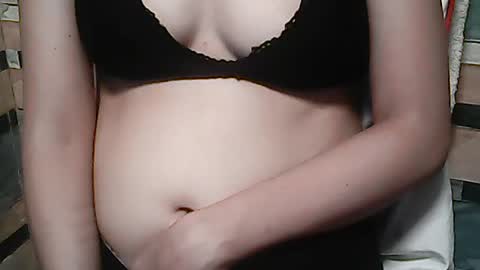 hotfuntasypinay online show from June 9, 1:38 am