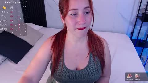 Snapshot of hotpawgmilf chatting on January 10, 6:31 am Sussy Bloom online show from January 10, 6:31 am