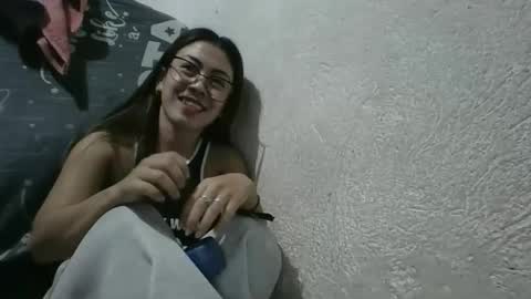 hotsexy091999 online show from April 1, 8:04 am