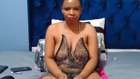 hotsexyberry24 online show from June 13, 10:56 am
