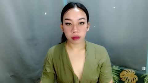 Snapshot of hott_cumforyou chatting on February 23, 12:15 am jelaigrande  online show from February 23, 12:15 am