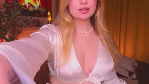 Jane  online show from November 23, 5:58 pm