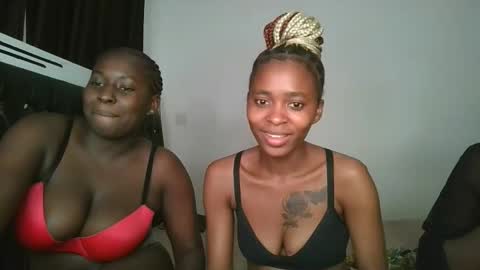 hottie_mistie online show from April 21, 1:42 am
