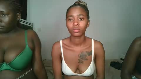 hottie_mistie online show from April 22, 2:52 am