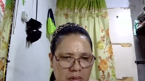 hottycrissy4u online show from June 29, 5:36 am