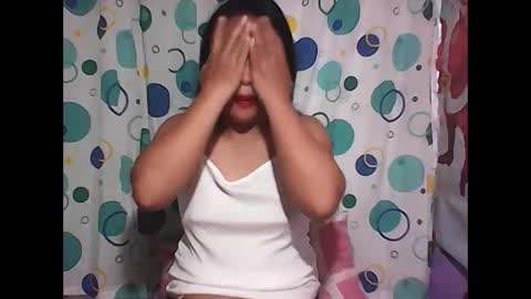 hottyelle1 online show from March 1, 9:14 pm