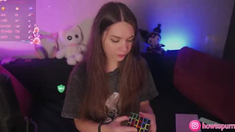 Mia online show from September 9, 5:24 pm