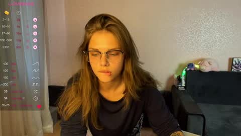 Jess online show from June 8, 3:57 pm