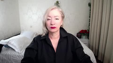 Irena online show from February 8, 10:45 pm