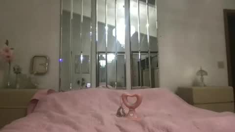 Goddess Hunyy online show from October 27, 12:17 am