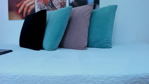 Snapshot of i_am_dolls chatting on October 20, 7:06 pm The Dolls online show from October 20, 7:06 pm