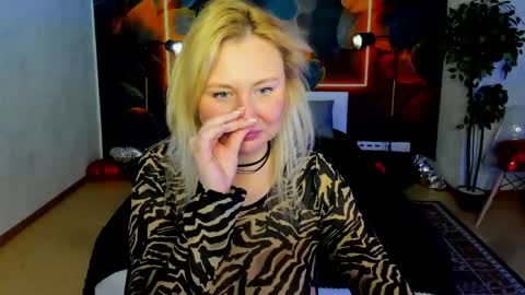 Samanta online show from May 13, 1:22 am